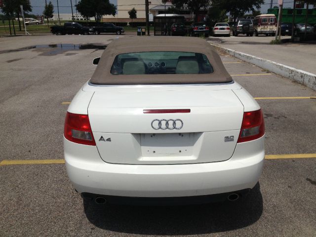 2004 Audi A4 1500 LT Ext. Cab Long Bed