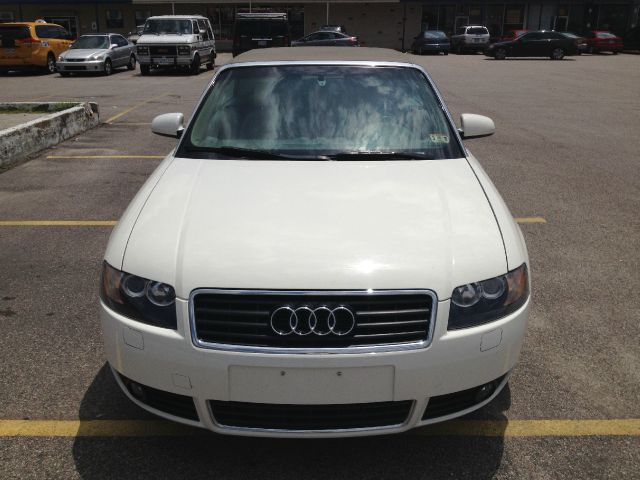 2004 Audi A4 1500 LT Ext. Cab Long Bed