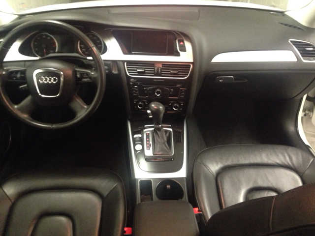 2009 Audi A4 2WD Panel LS