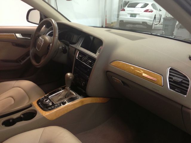 2009 Audi A4 GT WITH Leather And Sunroof