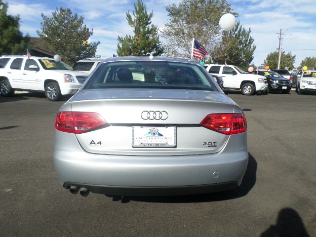 2009 Audi A4 2WD Panel LS