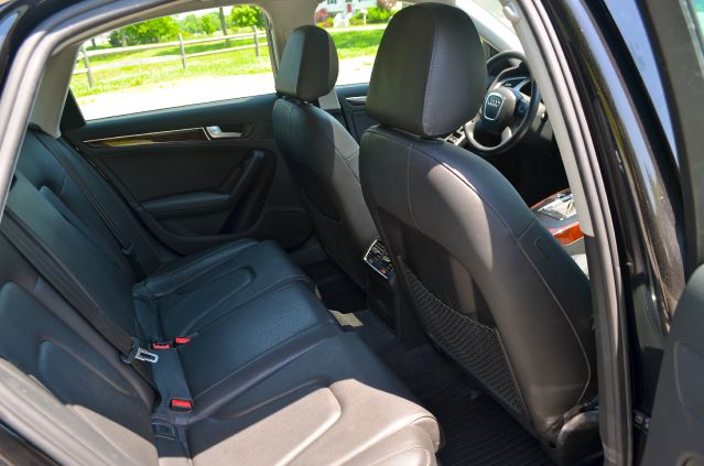 2009 Audi A4 2WD Panel LS