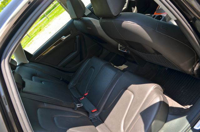 2009 Audi A4 2WD Panel LS