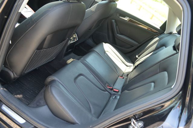 2009 Audi A4 2WD Panel LS