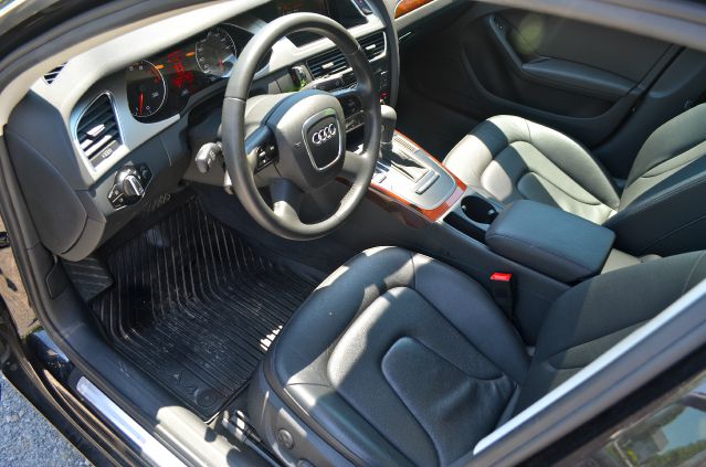 2009 Audi A4 2WD Panel LS