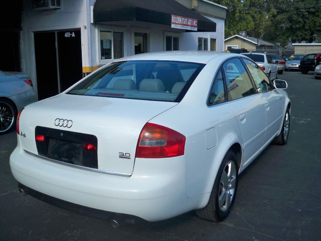 2002 Audi A6 Supercrew-short-xlt-4wd-6 CD-1 Owner