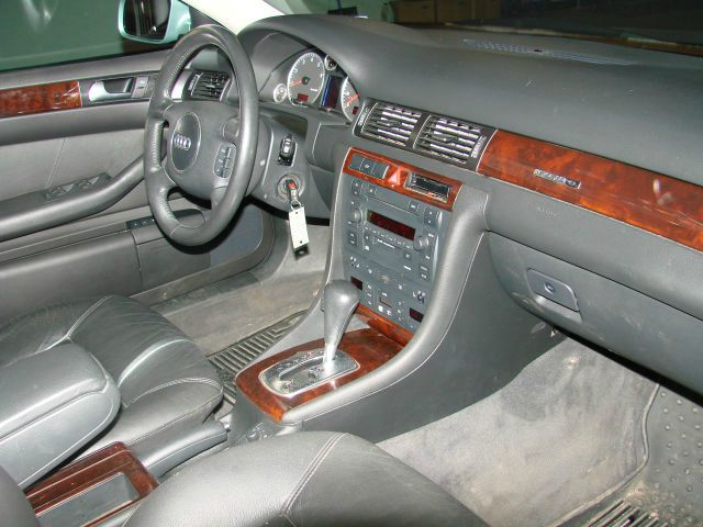2003 Audi A6 SW1