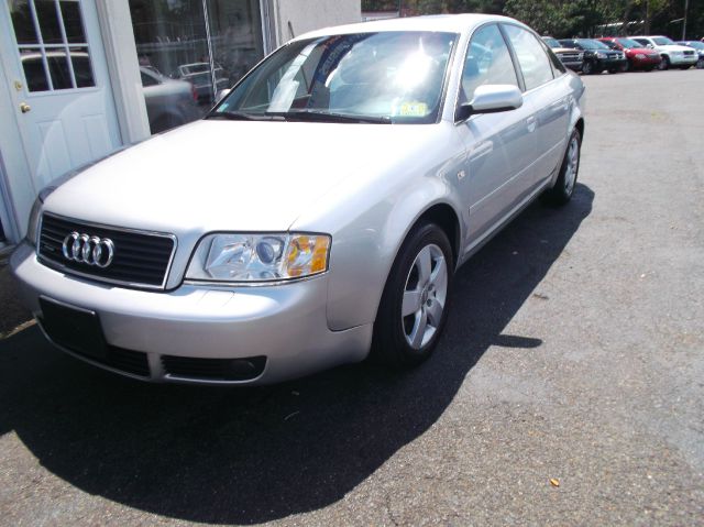 2003 Audi A6 Supercrew-short-xlt-4wd-6 CD-1 Owner