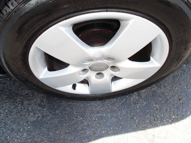 2003 Audi A6 Supercrew-short-xlt-4wd-6 CD-1 Owner