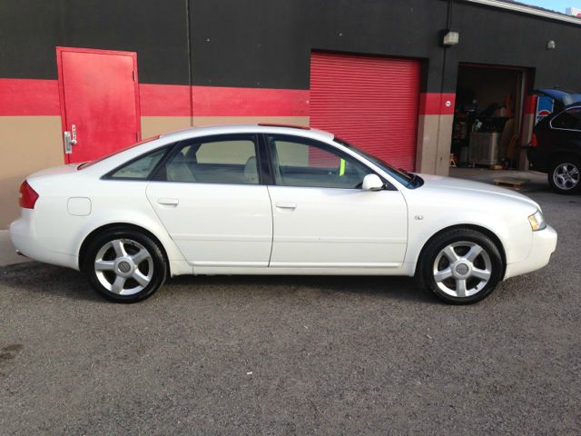 2003 Audi A6 Supercrew-short-xlt-4wd-6 CD-1 Owner