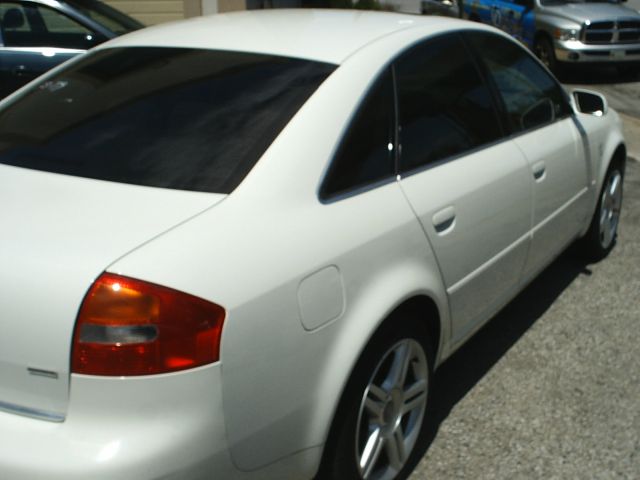 2003 Audi A6 Supercrew-short-xlt-4wd-6 CD-1 Owner