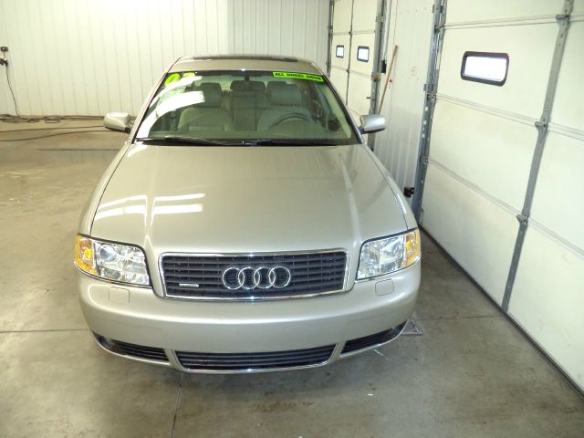 2003 Audi A6 Supercrew-short-xlt-4wd-6 CD-1 Owner