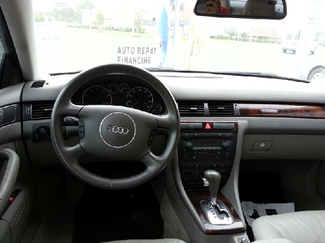 2004 Audi A6 Supercrew-short-xlt-4wd-6 CD-1 Owner