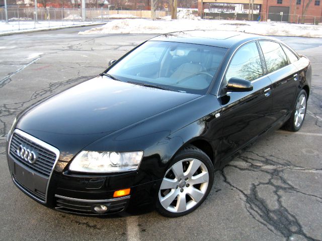 2005 Audi A6 Denali-quads-third-awd-nav-tv/dvd-moonroof-1 Owner