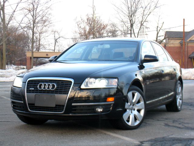 2005 Audi A6 Denali-quads-third-awd-nav-tv/dvd-moonroof-1 Owner