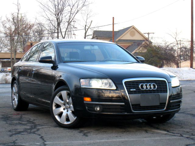 2005 Audi A6 Denali-quads-third-awd-nav-tv/dvd-moonroof-1 Owner