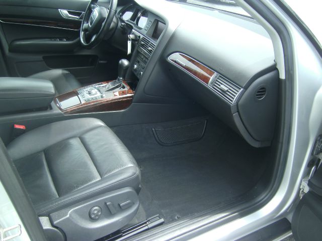 2005 Audi A6 Cxl,fwd,leather