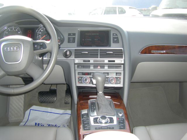 2005 Audi A6 4dr 1500 4WD LTZ