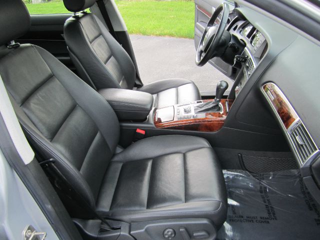 2006 Audi A6 Navigation / Levinson Sound