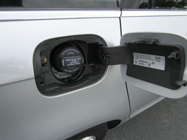 2006 Audi A6 Navigation / Levinson Sound