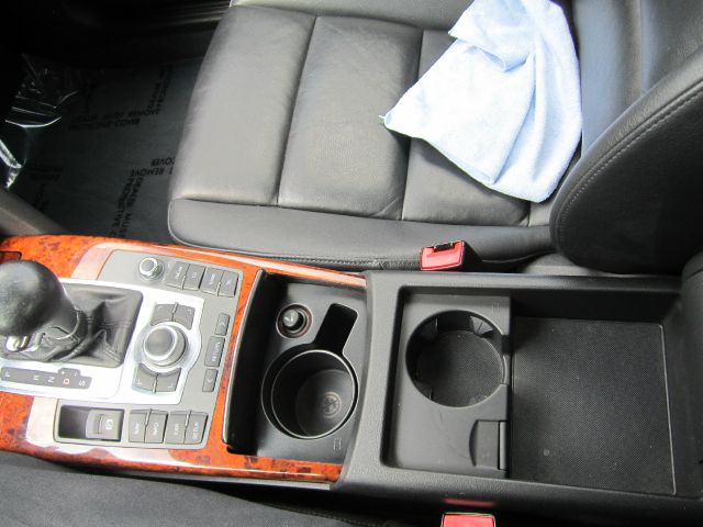 2006 Audi A6 Navigation / Levinson Sound