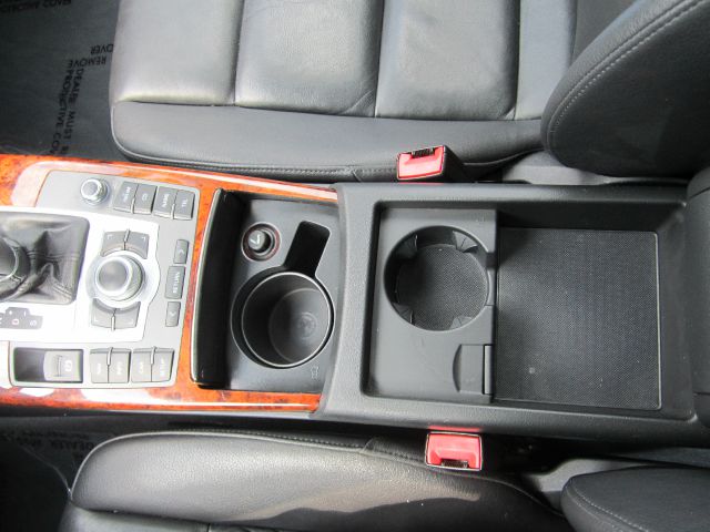 2006 Audi A6 Navigation / Levinson Sound