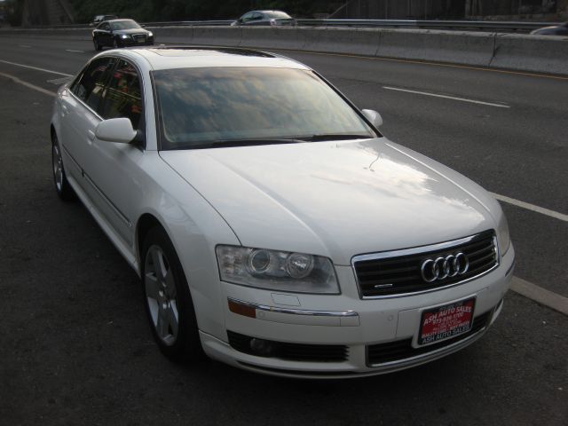 2004 Audi A8 ESi
