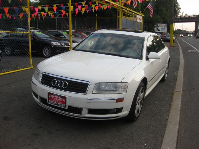 2004 Audi A8 ESi