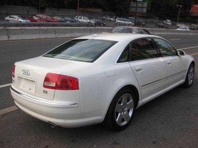2004 Audi A8 ESi
