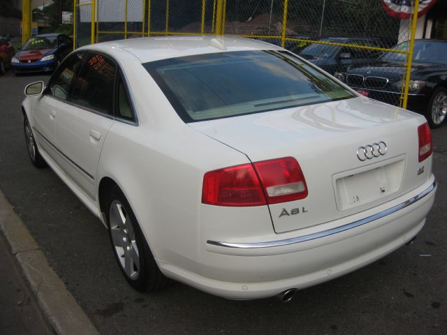 2004 Audi A8 ESi