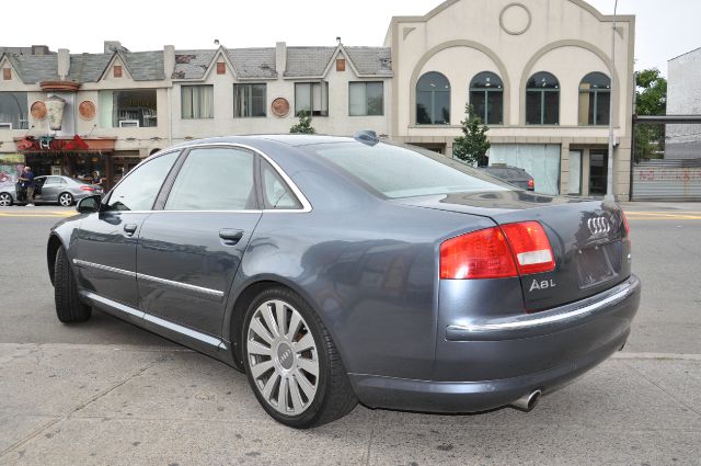 2004 Audi A8 ESi