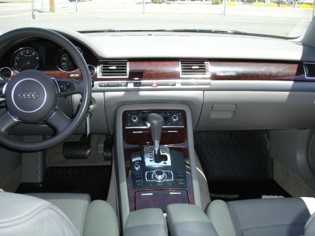 2004 Audi A8 ESi