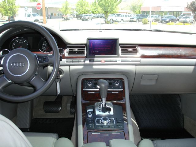 2004 Audi A8 ESi