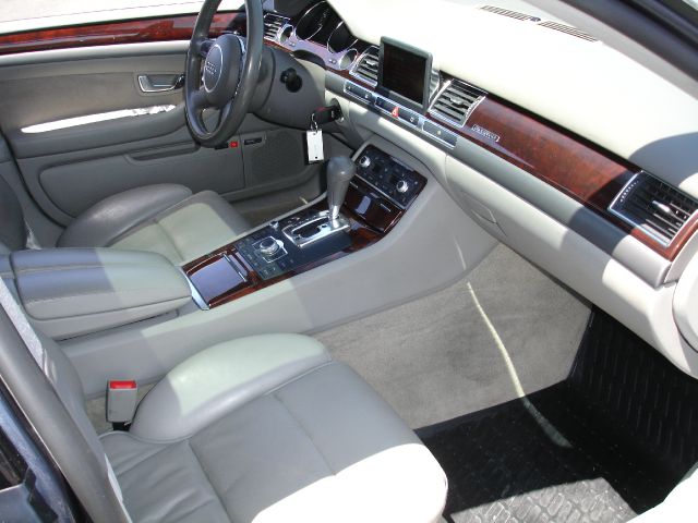 2004 Audi A8 ESi