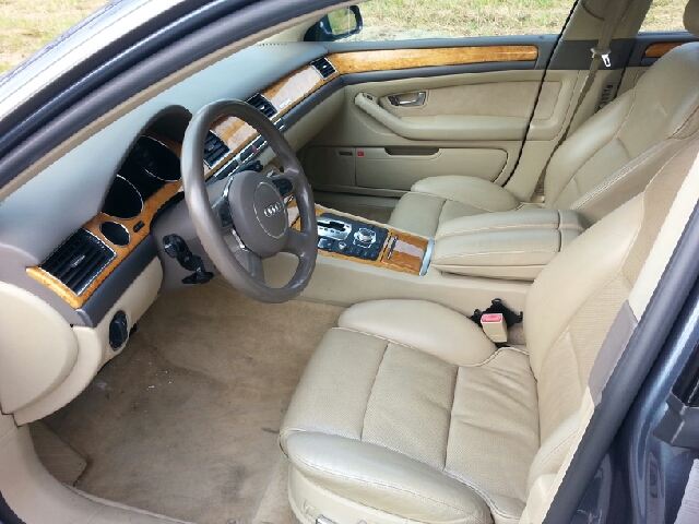 2004 Audi A8 ESi