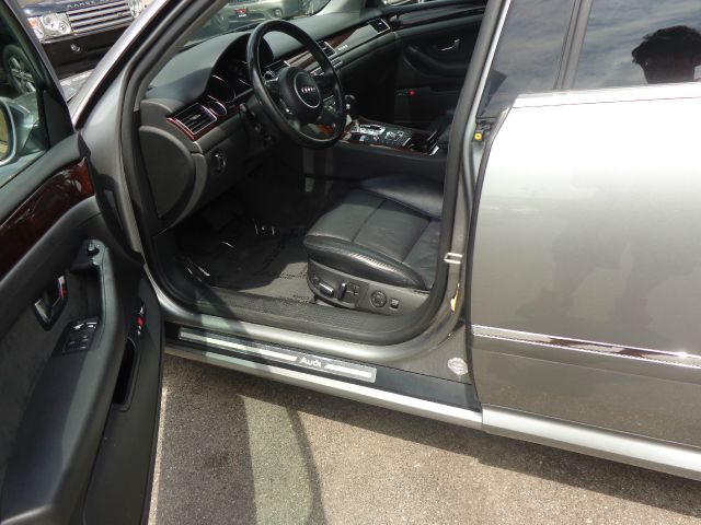 2004 Audi A8 ESi
