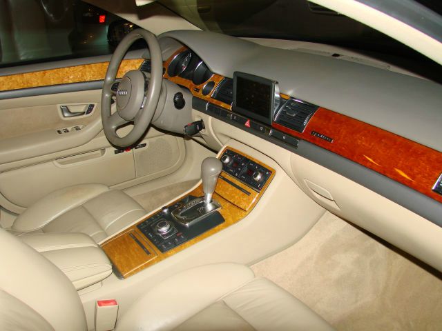 2004 Audi A8 ESi