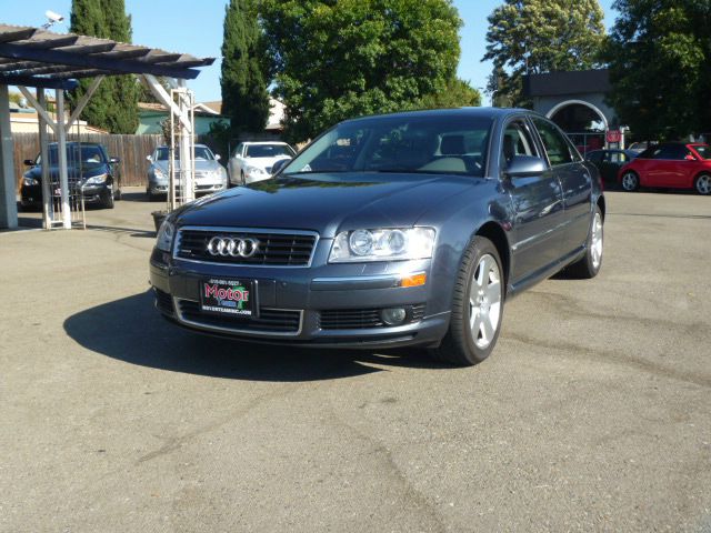2004 Audi A8 ESi