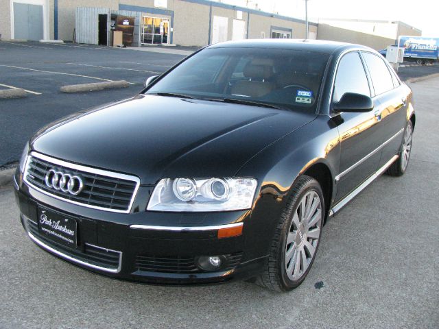 2005 Audi A8 ESi