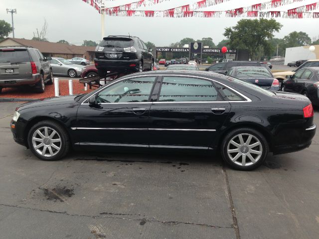2005 Audi A8 ESi