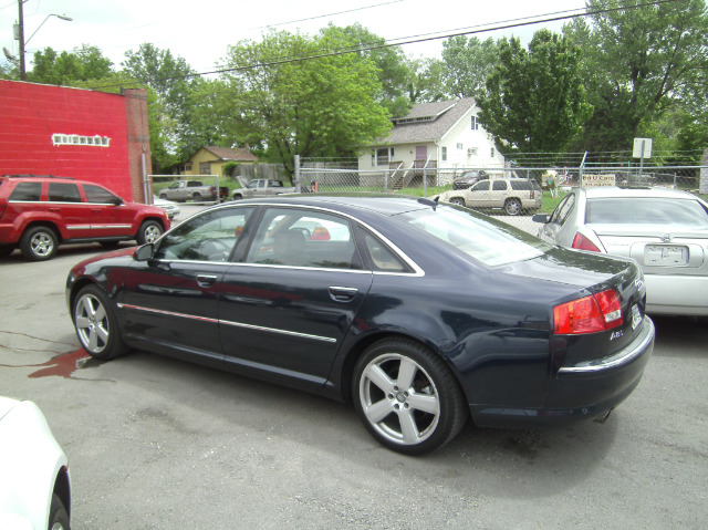 2006 Audi A8 ESi