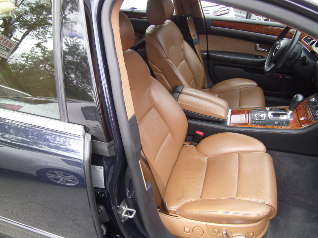 2006 Audi A8 ESi