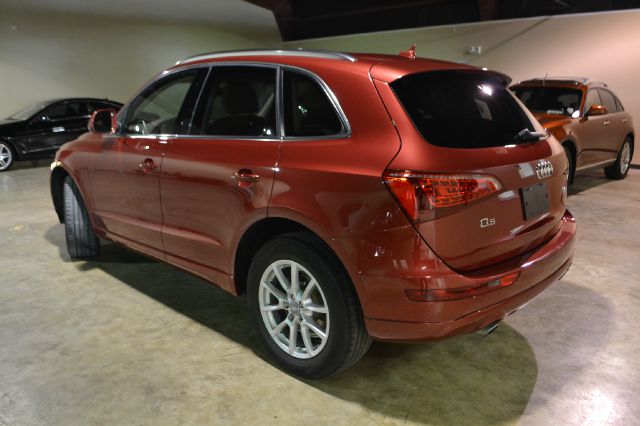 2009 Audi Q5 CREW LS