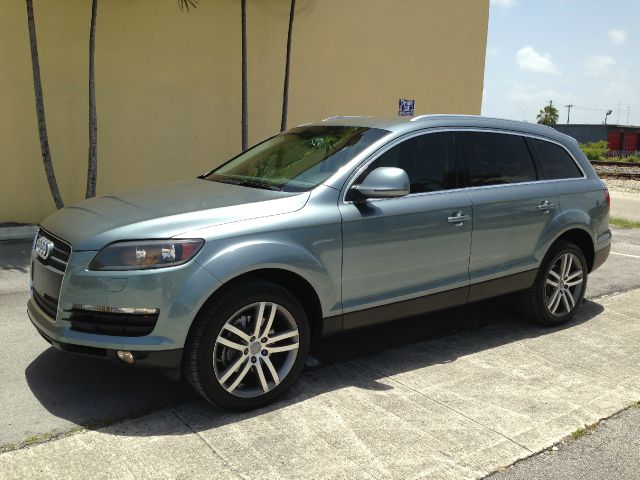 2008 Audi Q7 Shalom