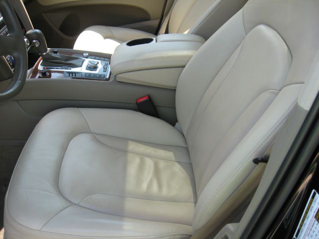 2008 Audi Q7 4WD Quad Cab V8 SLT