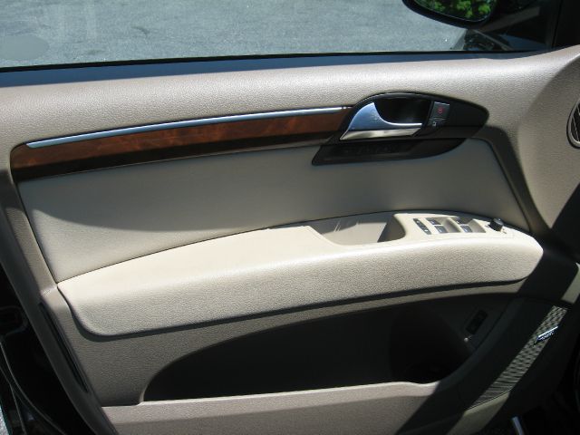 2008 Audi Q7 4WD Quad Cab V8 SLT