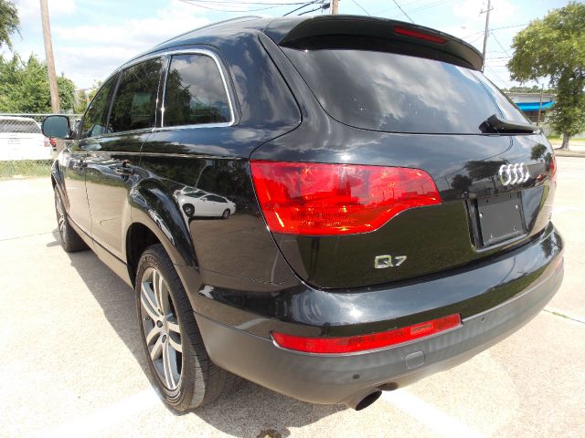 2008 Audi Q7 4dr Sdn GS Plus