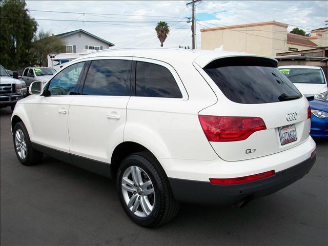 2009 Audi Q7 RT/1