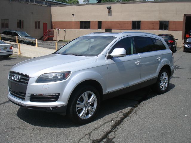 2009 Audi Q7 Xeking Cab