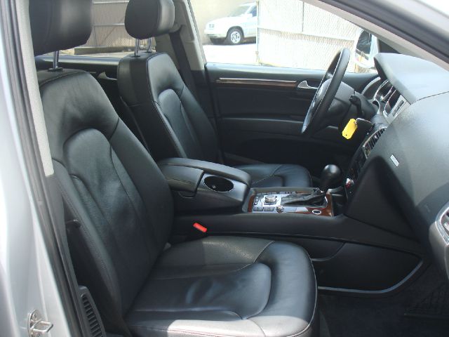 2009 Audi Q7 Xeking Cab
